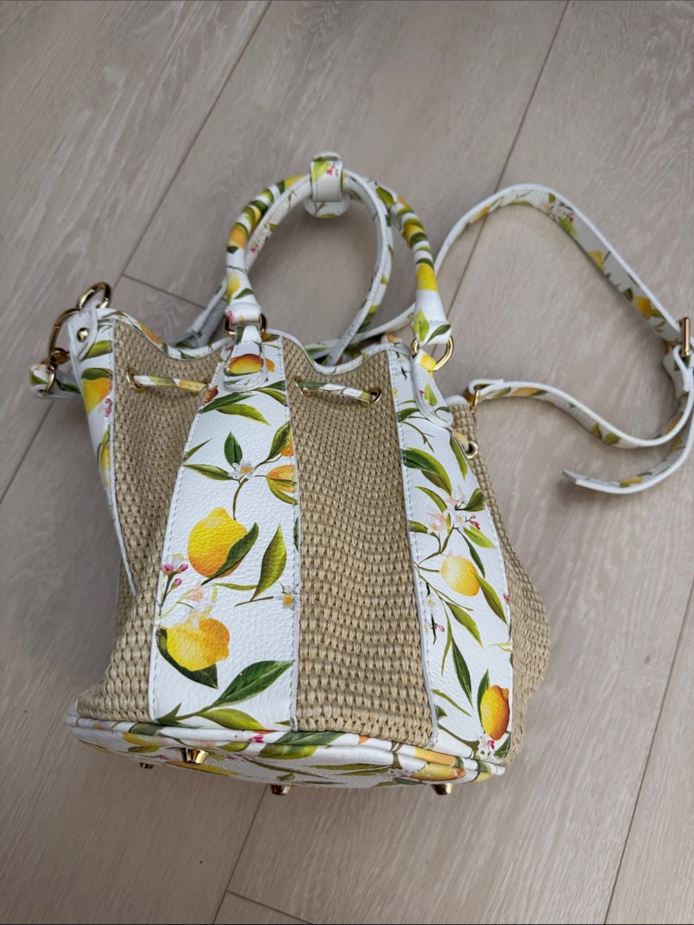Valentina White Lemon-Print Bucket Shoulder Bag with Natural Straw Panels - Picture 4 of 16